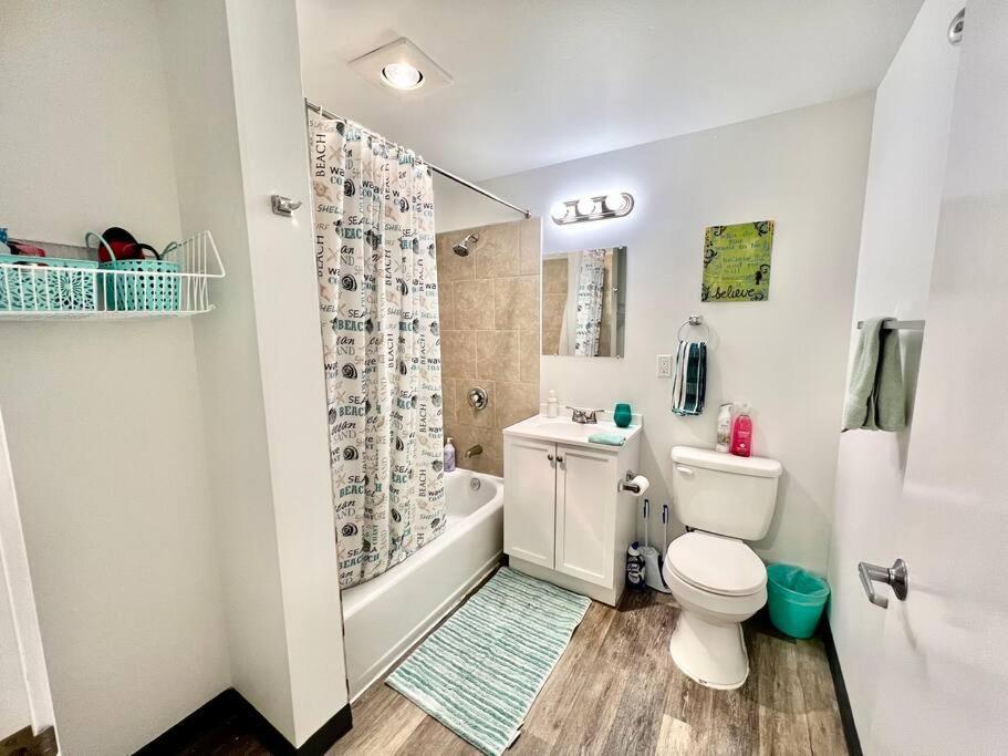 Private Room With Shared Bathroom On The 1St Floor 10 Minutes Walk To University Of Washington Seattle Dış mekan fotoğraf